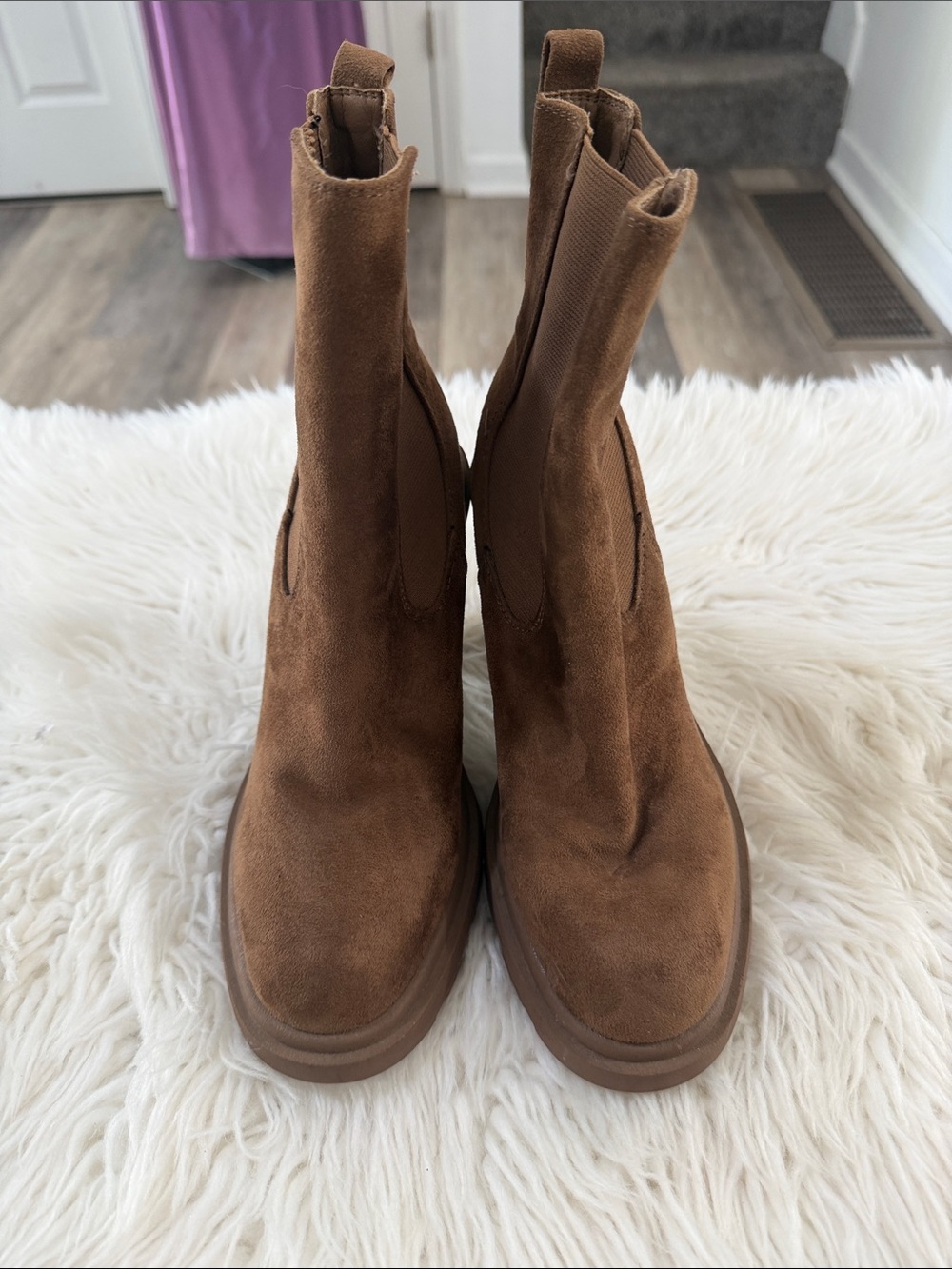 Nine West Brown Suede Chelsea Ankle Boots Size 7